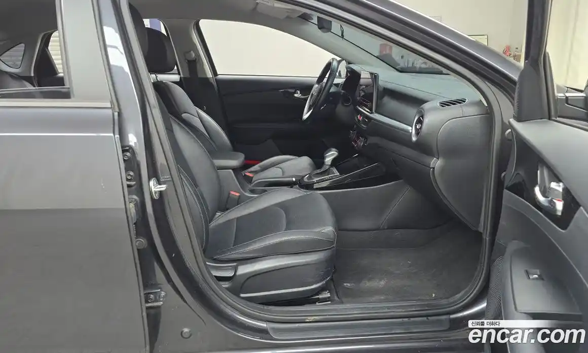 Kia K3 2023 1.6 Автомат в Москве № 587046, фото 11