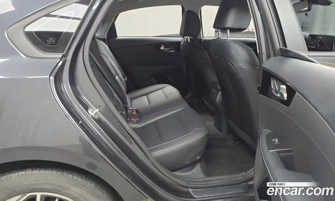 Kia K3 2023 1.6 Автомат в Москве № 587046, фото 12