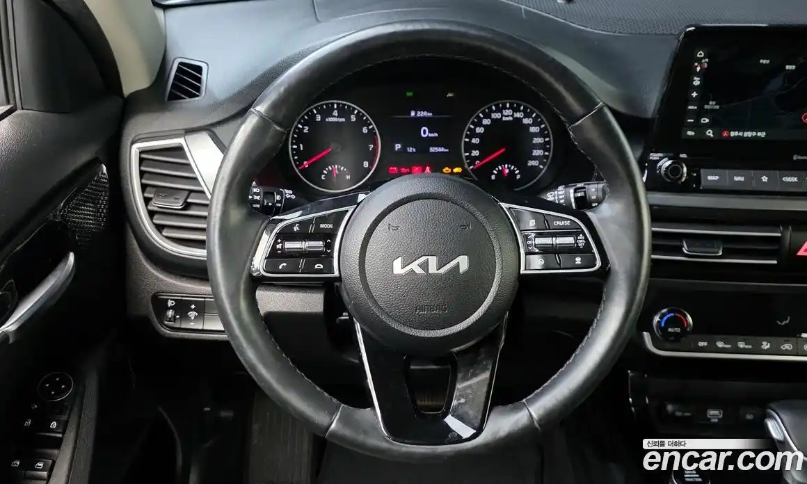 Kia Seltos 2022 1.6 Автомат в Москве № 587463, фото 17