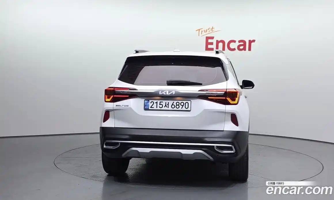 Kia Seltos 2022 1.6 Автомат в Москве № 587463, фото 4