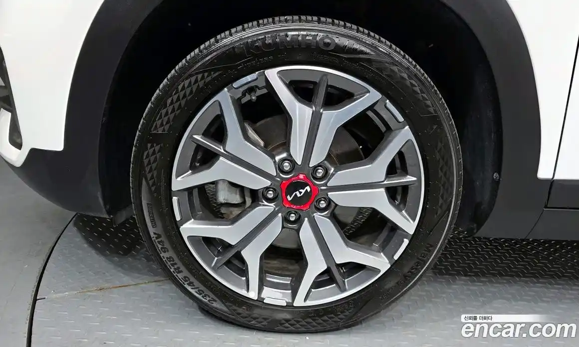 Kia Seltos 2022 1.6 Автомат в Москве № 587463, фото 5