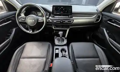 Kia Seltos 2022 1.6 Автомат в Москве № 587463, миниатюра 7