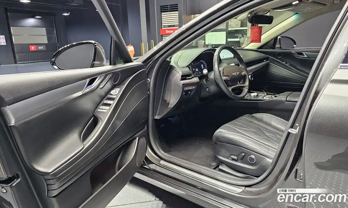 Genesis G80 2023 2.5 Автомат в Москве № 588279, фото 11