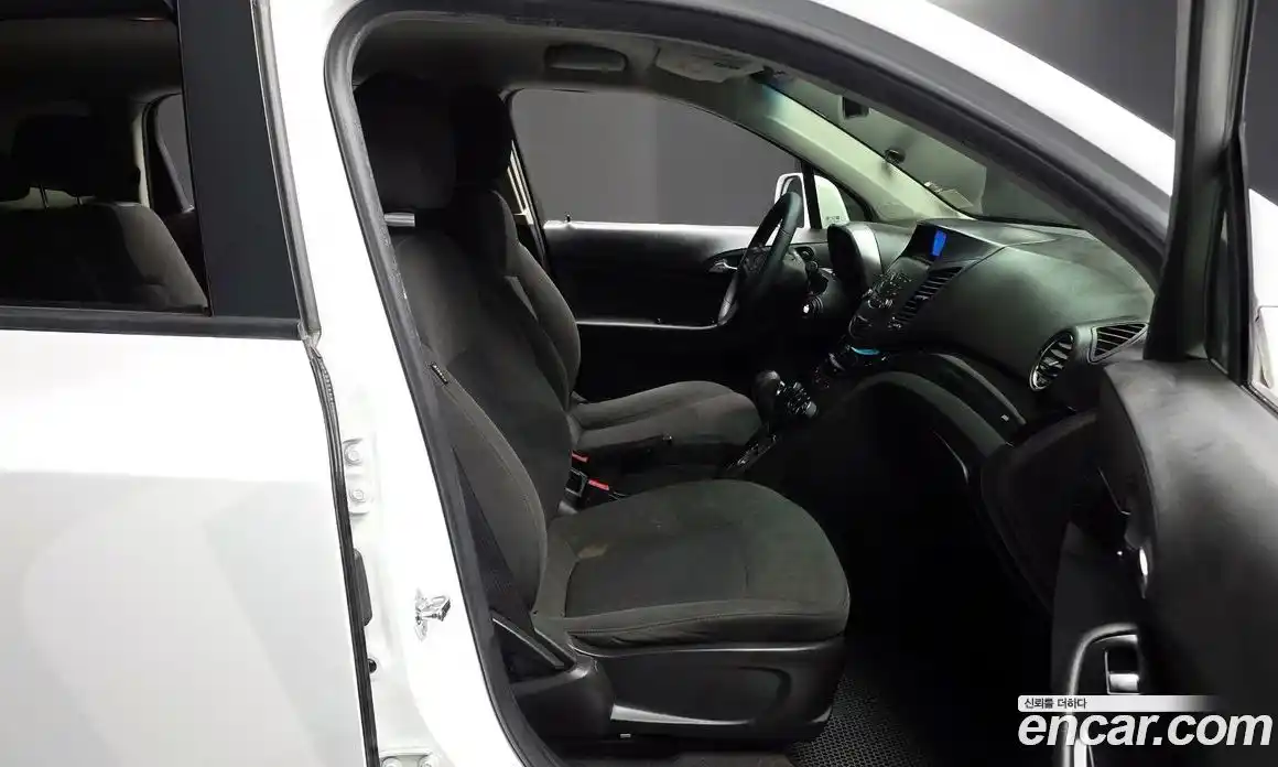 Chevrolet Orlando 2012 2.0 Автомат в Москве № 588658, фото 10