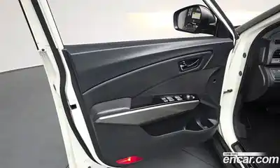 SsangYong TIBOLI 2015 1.6 Автомат в Москве № 589246, миниатюра 12