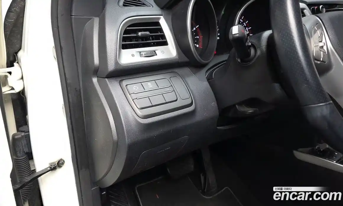 SsangYong TIBOLI 2015 1.6 Автомат в Москве № 589246, фото 13