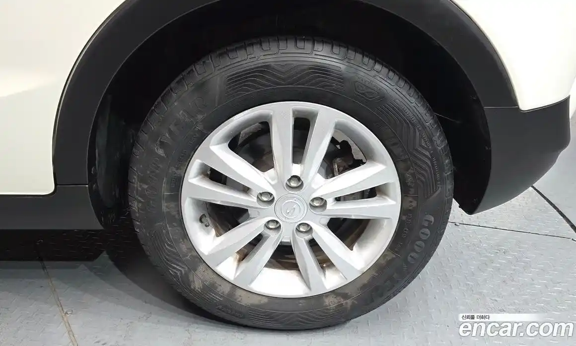 SsangYong TIBOLI 2015 1.6 Автомат в Москве № 589246, фото 4