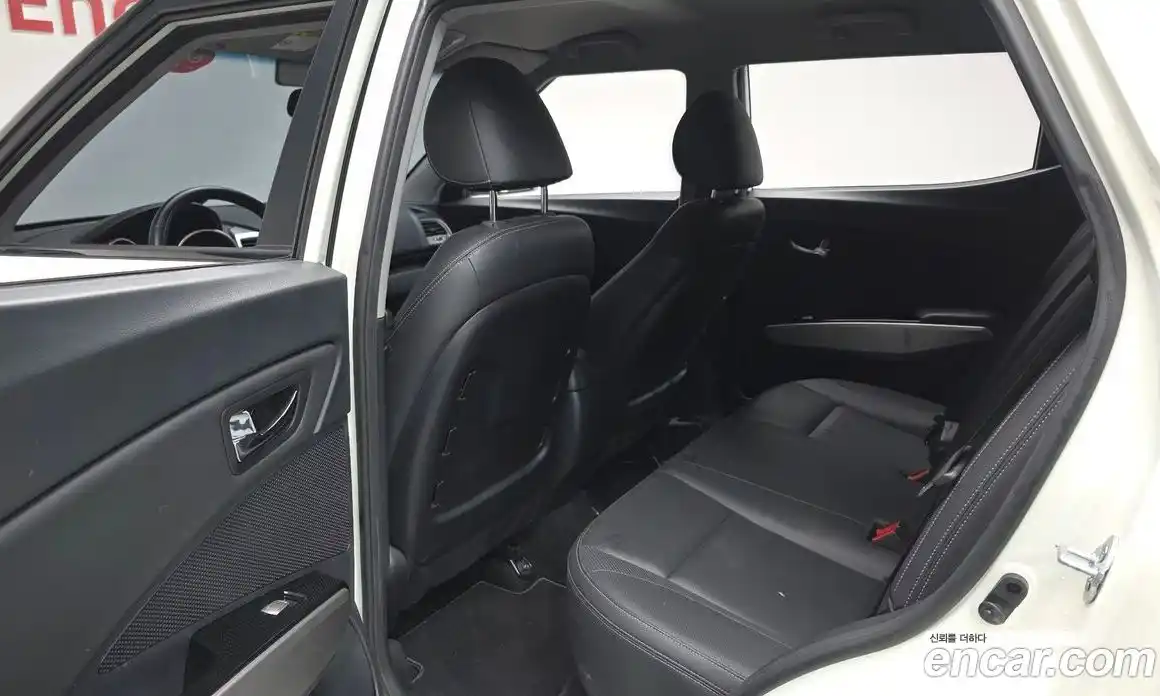 SsangYong TIBOLI 2015 1.6 Автомат в Москве № 589246, фото 10