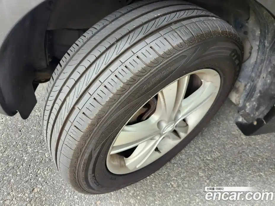 SsangYong Korando 2015 2.0 Механическая в Москве № 589466, фото 9