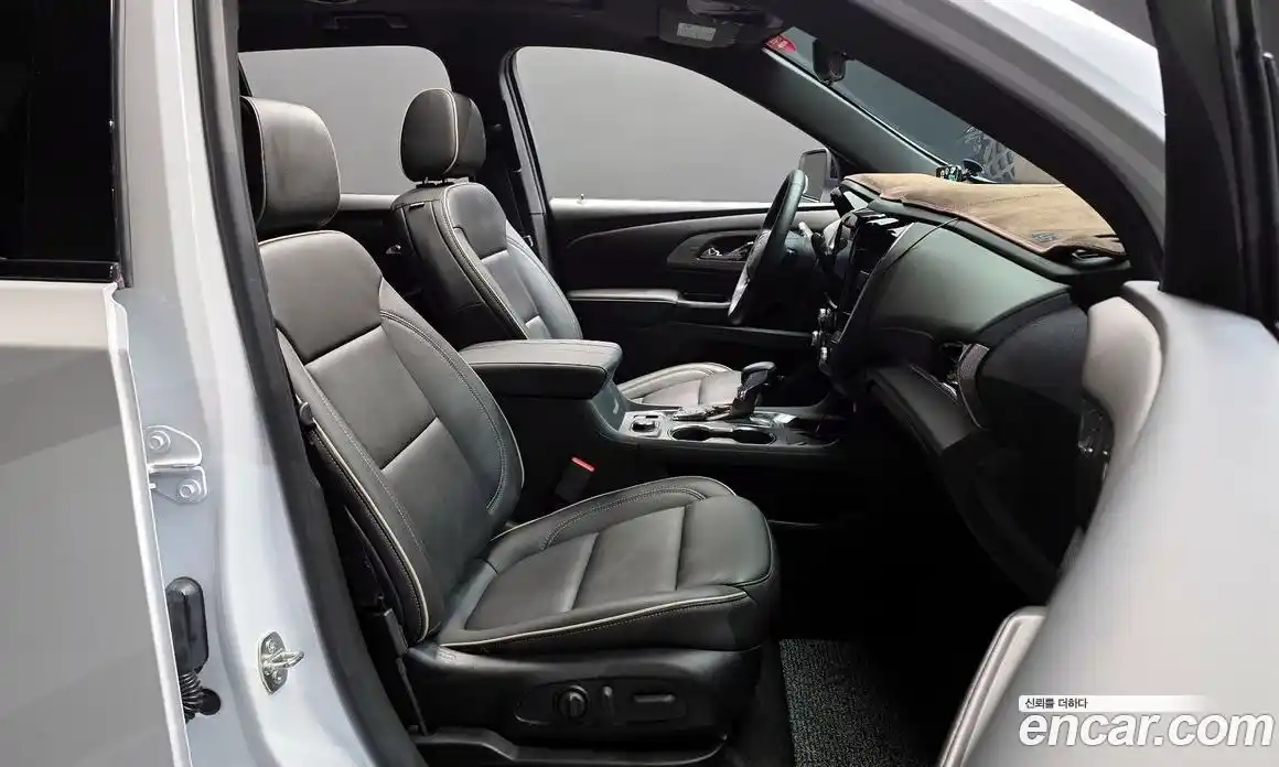 Chevrolet Traverse 2023 3.6 Автомат в Москве № 589682, фото 10