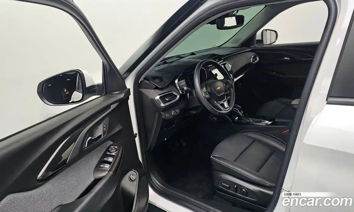 Chevrolet TrailBlazer 2023 1.3 Автомат в Москве № 589689, фото 11