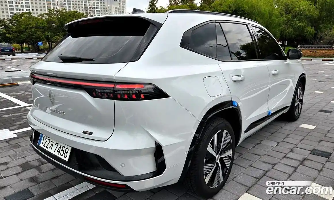 Renault Grand Koleos 2025 1.5 Автомат в Москве № 590296, фото 3