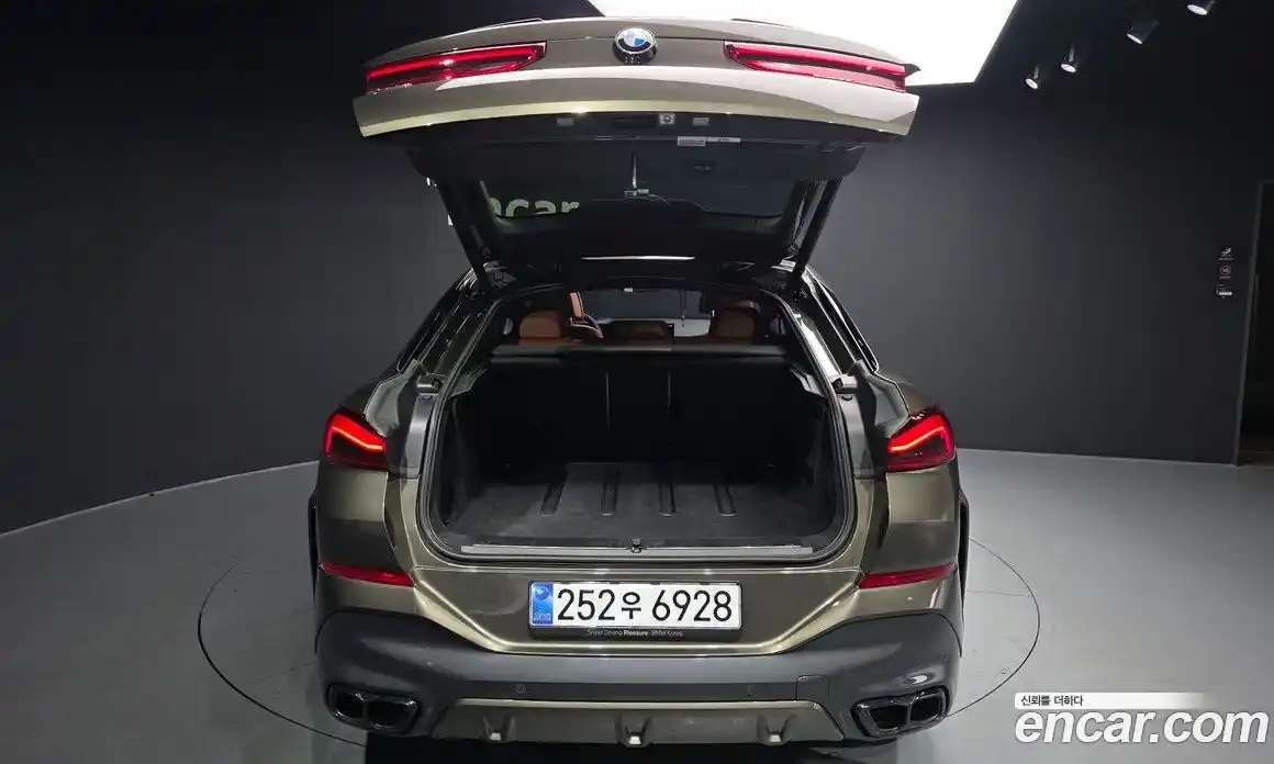 BMW X6 2024 4.4 Автомат в Москве № 590590, фото 20