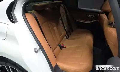 BMW 3-Series 2025 2.0 Автомат в Москве № 590615, миниатюра 11