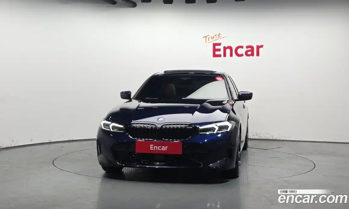 BMW 3-Series 2025 2.0 Автомат в Москве № 590638, фото 3