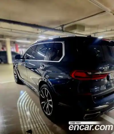 BMW X7 2022 4.4 Автомат в Москве № 591312, миниатюра 2