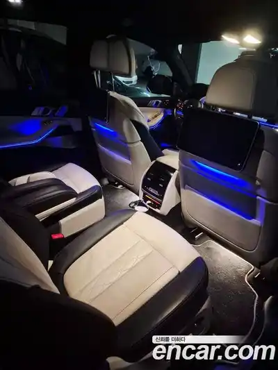 BMW X7 2022 4.4 Автомат в Москве № 591312, миниатюра 9