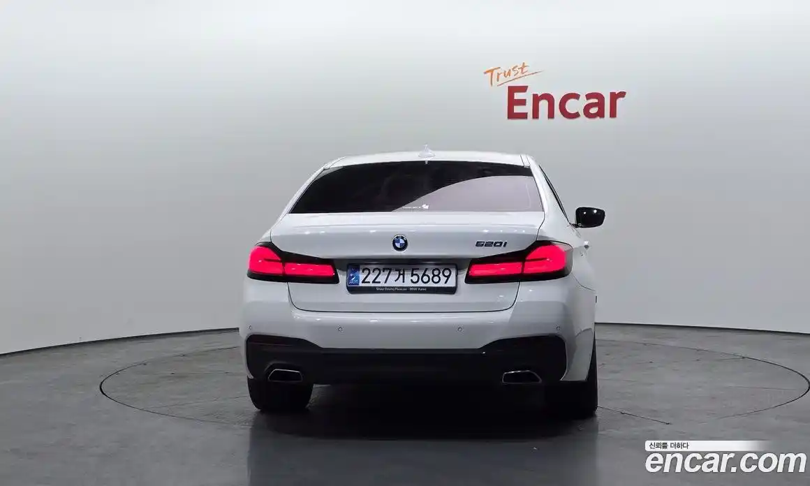 BMW 5-Series 2023 2.0 Автомат в Москве № 591391, фото 4