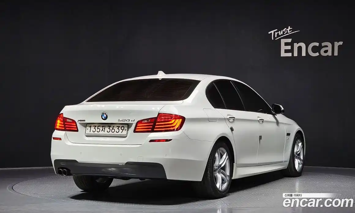 BMW 5-Series 2016 2.0 Автомат в Москве № 591757, фото 2