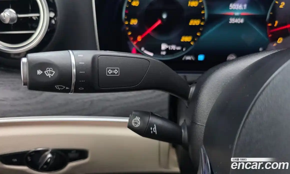 Mercedes-Benz E-Class 2022 2.0 Автомат в Москве № 592047, фото 16