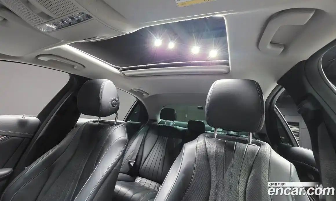 Mercedes-Benz E-Class 2019 2.0 Автомат в Москве № 592409, фото 12