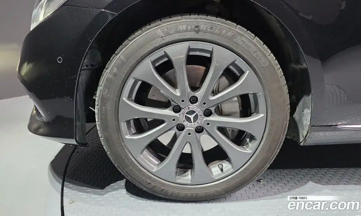 Mercedes-Benz E-Class 2019 2.0 Автомат в Москве № 592409, фото 5