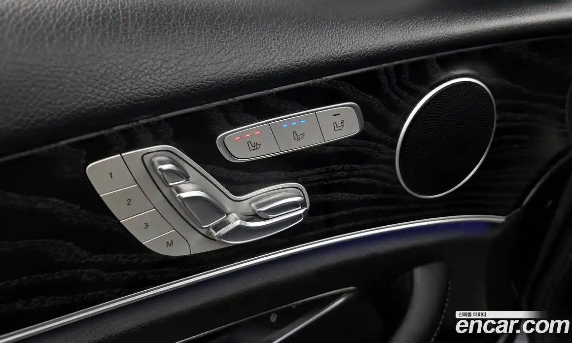 Mercedes-Benz E-Class 2017 2.0 Автомат в Москве № 592786, фото 17