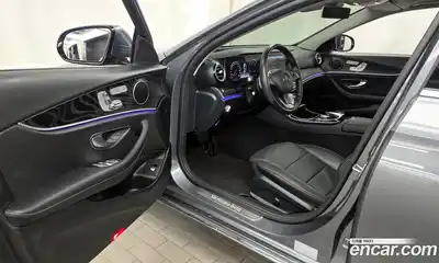 Mercedes-Benz E-Class 2017 2.0 Автомат в Москве № 592786, миниатюра 10