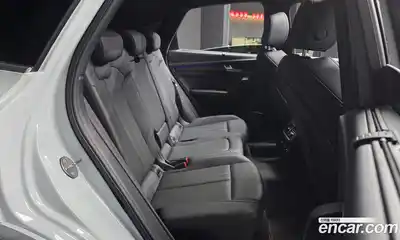 Audi Q5 2023 2.0 Автомат в Москве № 592861, миниатюра 12