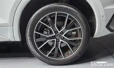 Audi Q5 2023 2.0 Автомат в Москве № 592861, миниатюра 5