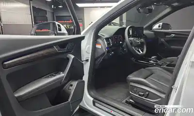 Audi Q5 2023 2.0 Автомат в Москве № 592861, миниатюра 10