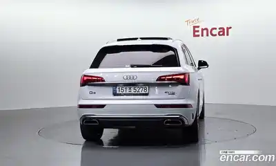 Audi Q5 2021 2.0 Автомат в Москве № 593104, миниатюра 4