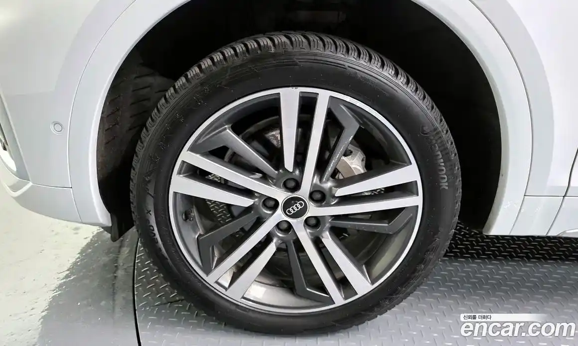 Audi Q5 2021 2.0 Автомат в Москве № 593104, фото 5