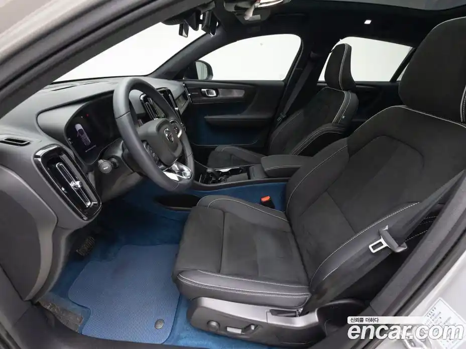 Volvo C40 2024 Автомат в Москве № 593806, фото 12