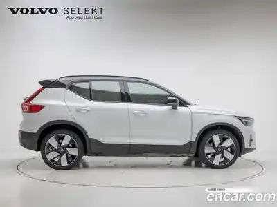 Volvo XC40 2024 Автомат в Москве № 593865, миниатюра 3