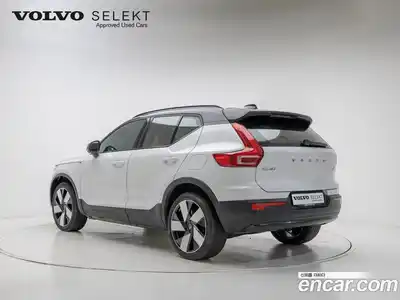 Volvo XC40 2024 Автомат в Москве № 593865, миниатюра 4