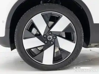 Volvo XC40 2024 Автомат в Москве № 593865, миниатюра 5