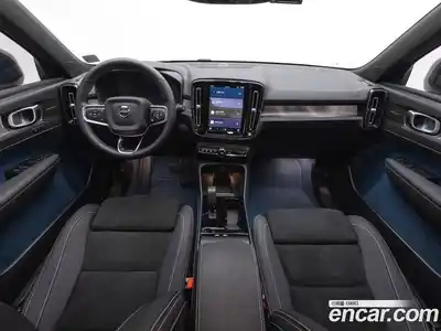 Volvo XC40 2024 Автомат в Москве № 593865, миниатюра 7