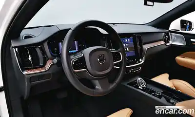 Volvo V60 2023 2.0 Автомат в Москве № 593881, миниатюра 11