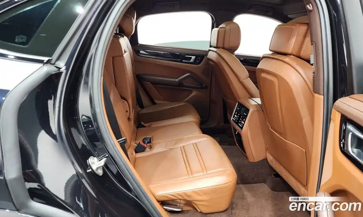 Porsche Cayenne 2021 3.0 Автомат в Москве № 594146, фото 12