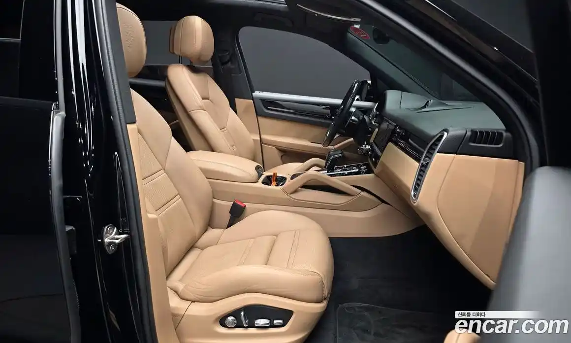 Porsche Cayenne 2021 3.0 Автомат в Москве № 594167, фото 11