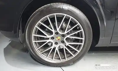 Porsche Cayenne 2021 3.0 Автомат в Москве № 594167, миниатюра 5