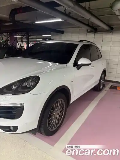 Porsche Cayenne, 2016