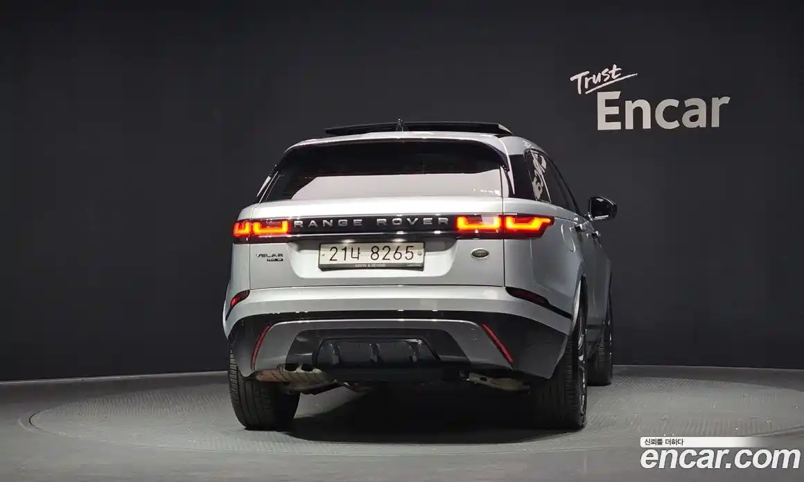 Land Rover Range-Rover Velar 2018 2.0 Автомат в Москве № 594668, фото 4