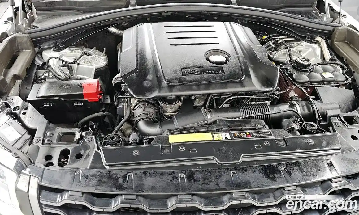 Land Rover Range-Rover Velar 2018 2.0 Автомат в Москве № 594668, фото 6