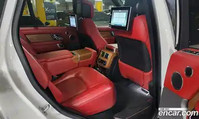 Land Rover Range-Rover 2018 4.4 Автомат в Москве № 594682, миниатюра 11