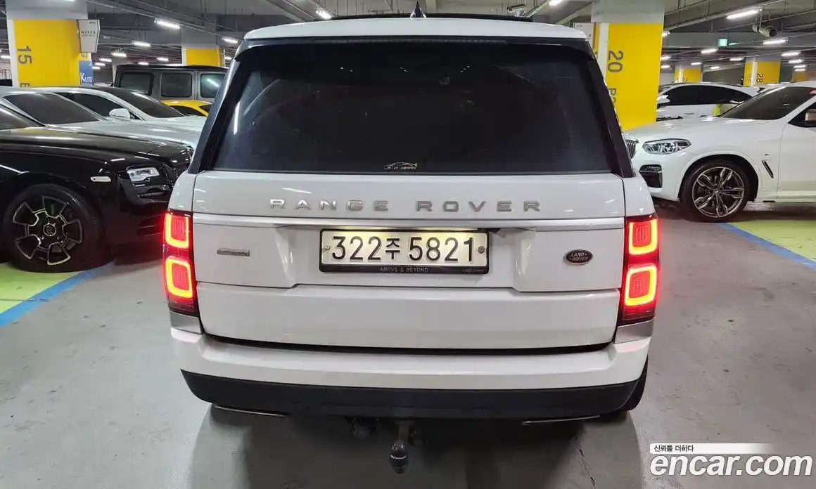 Land Rover Range-Rover 2018 4.4 Автомат в Москве № 594682, фото 4