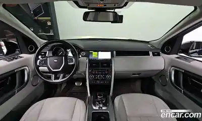 Land Rover Discovery Sport 2017 2.0 Автомат в Москве № 594766, миниатюра 7