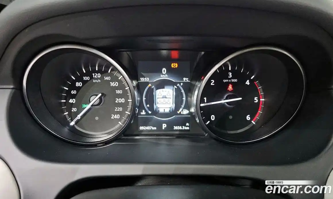 Land Rover Discovery Sport 2017 2.0 Автомат в Москве № 594766, фото 8