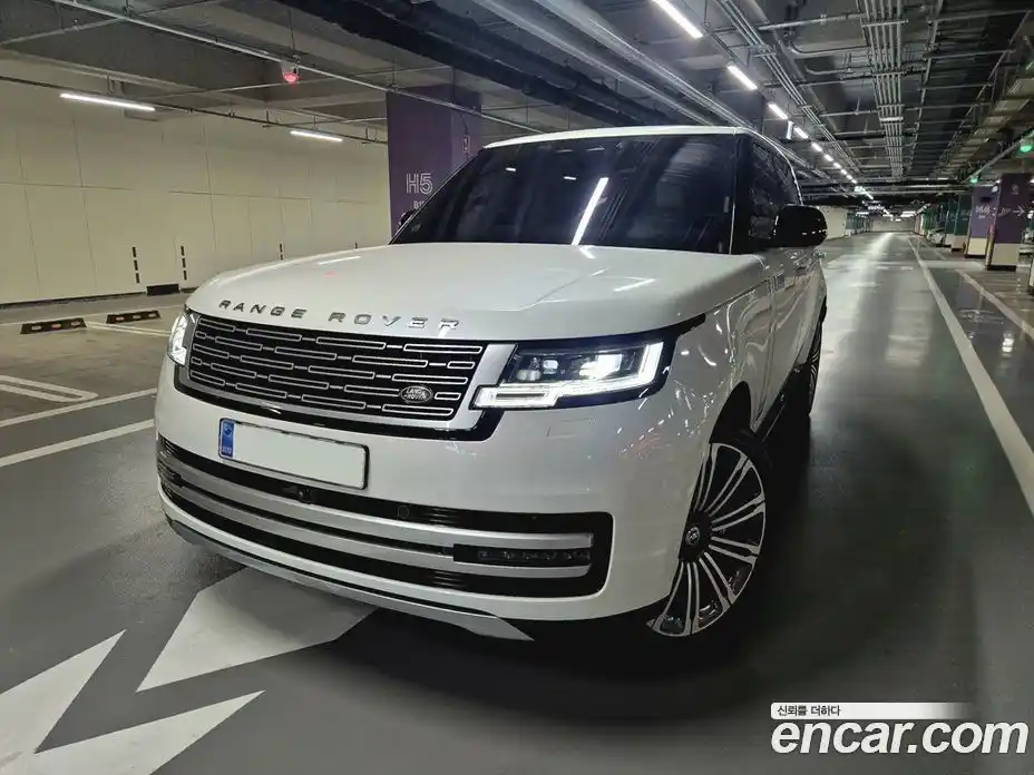 Land Rover Range-Rover 2023 4.4 Автомат в Москве № 594877, фото 1